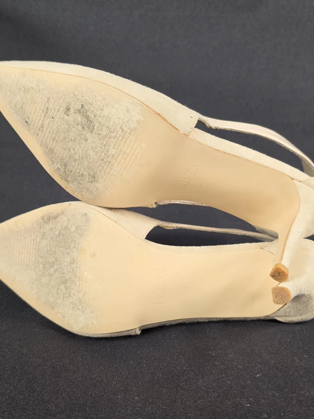 ZBY Beige Pointed Toe D'Orsay Pumps Suede Patent Mix Size 9.5 Nude Heels
